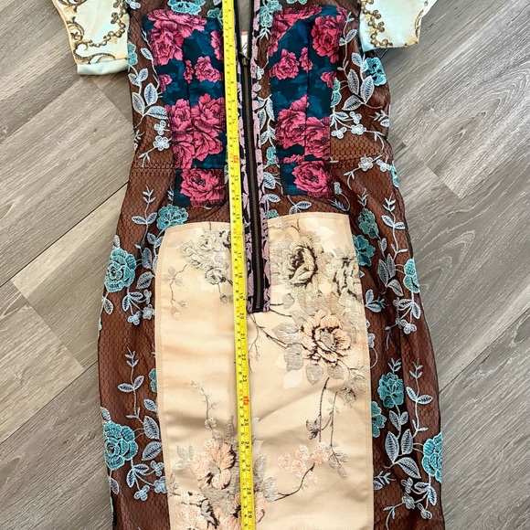 Byron Lars Beguile Brocade Sheath Dress size 2P petite short sleeved embroidered - Picture 4 of 14